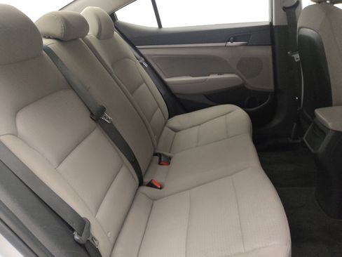 Used 2018 Hyundai Elantra SEL image 19