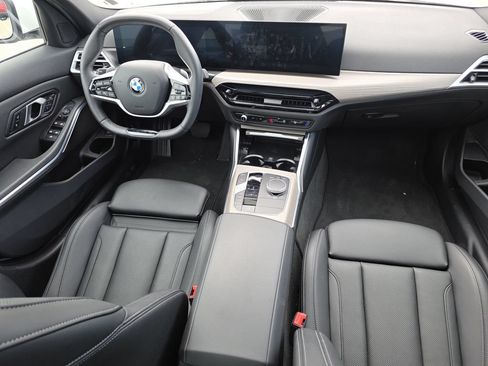 Used 2025 BMW 330i xDrive Sedan AWD/4WD image 20