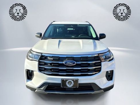 New 2026 Ford Explorer Active w/ Active Comfort Package image 2