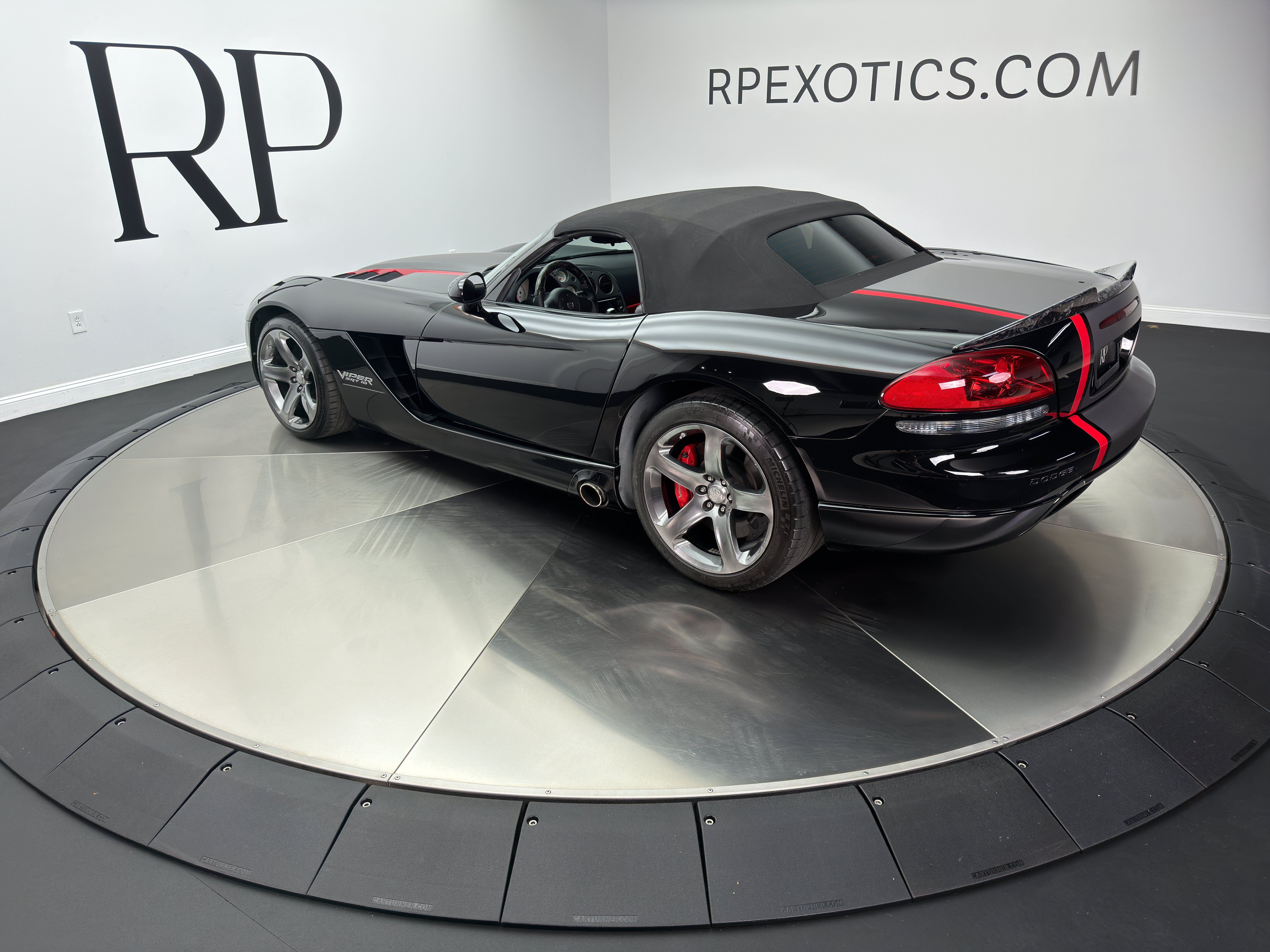 Used 2008 Dodge Viper SRT-10 w/ Protection Group RWD image 13