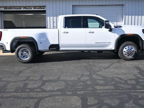 New 2026 GMC Sierra 3500 SLE w/ SLE Value Package image 5