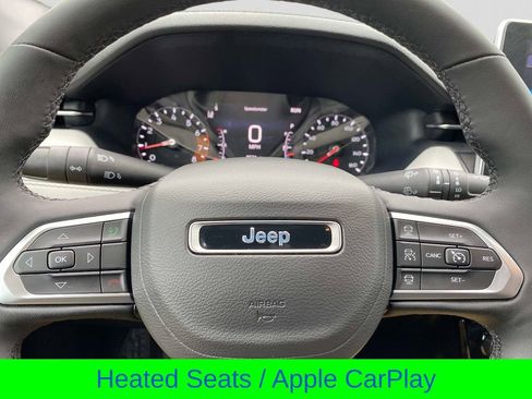 Used 2025 Jeep Compass Limited image 18