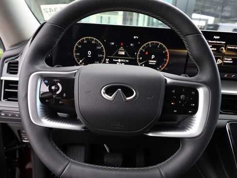 Certified 2025 INFINITI QX80 Luxe RWD image 40