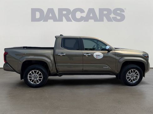 Certified 2026 Toyota Tacoma Limited AWD/4WD image 8