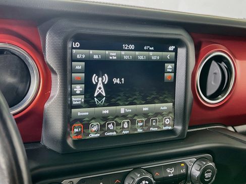 Used 2021 Jeep Wrangler Unlimited Rubicon w/ Dual Top Group AWD/4WD image 15