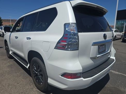 Used 2022 Lexus GX 460 Premium w/ Premium Package AWD/4WD image 4