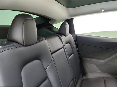 Used 2023 Tesla Model Y Performance image 25