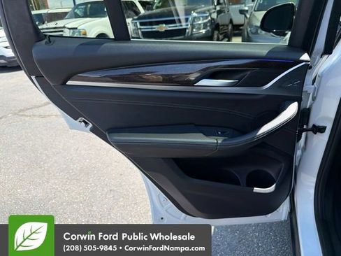 Used 2018 BMW X3 xDrive30i w/ Premium Package AWD/4WD image 28