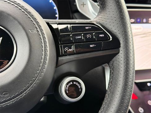 Used 2024 Maserati Grecale GT image 24