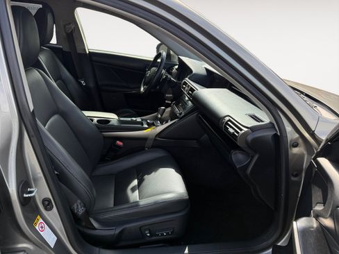 Used 2014 Lexus IS 250 RWD image 19
