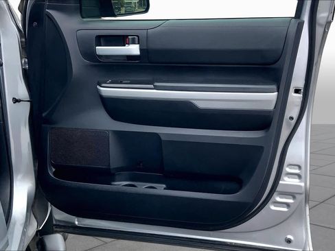 Used 2020 Toyota Tundra SR5 AWD/4WD image 23