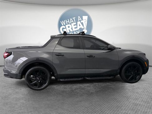 Used 2023 Hyundai Santa Cruz Night image 2