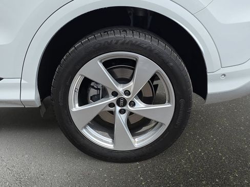Used 2025 Audi Q5 Premium Plus w/ Premium Plus AWD/4WD image 37