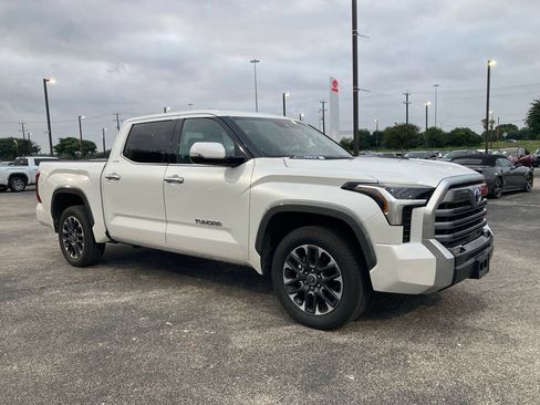 Used 2023 Toyota Tundra Limited w/ Power Package RWD image 3