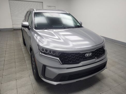 Used 2021 Kia Sorento S image 13
