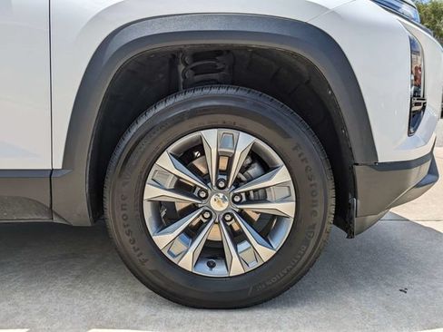 Used 2026 Chevrolet Equinox LT FWD image 11