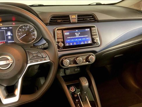 Used 2025 Nissan Versa SV FWD image 6