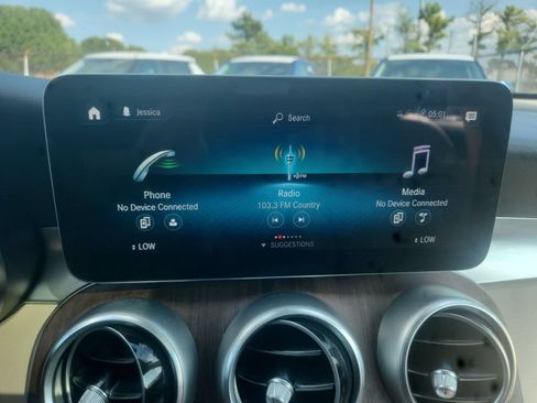 Used 2022 Mercedes-Benz GLC 300 4MATIC image 10