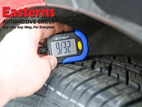 Used 2024 Chrysler Voyager LX image 28