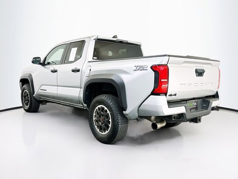 Used 2024 Toyota Tacoma TRD Off-Road image 5