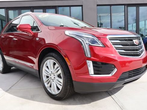 Used 2019 Cadillac XT5 Premium Luxury image 1