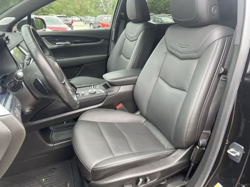 Used 2024 Cadillac XT5 Premium Luxury AWD/4WD image 12