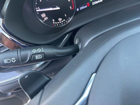 Used 2023 Buick Envision Essence AWD/4WD image 22