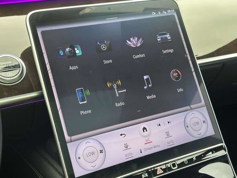Used 2022 Mercedes-Benz S 580 4MATIC Sedan image 32