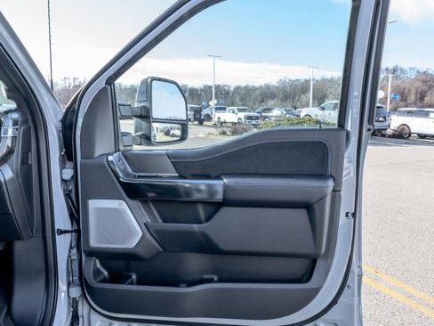 New 2026 Ford F250 Platinum w/ Tremor Off-Road Package image 23