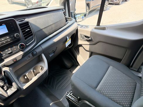 Used 2025 Ford Transit 250 Low Roof w/ Exterior Upgrade Package RWD image 27
