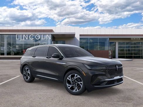 New 2026 Lincoln Nautilus Premier AWD/4WD image 7