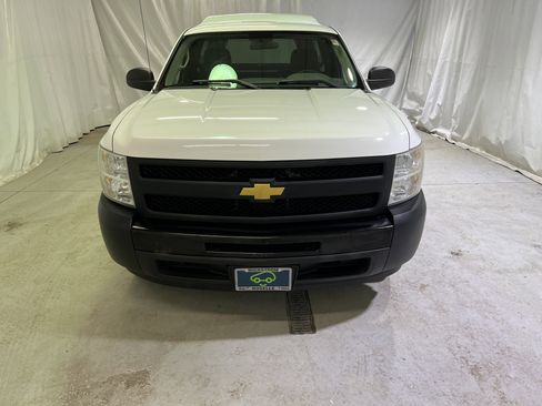 Used 2011 Chevrolet Silverado 1500 W/T image 3