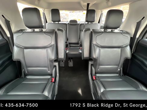 Used 2026 Ford Expedition Max Platinum w/ Driver's Package AWD/4WD image 26