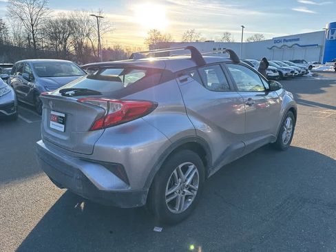 Used 2020 Toyota C-HR LE image 12
