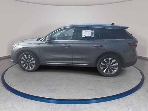 Certified 2022 Lincoln Corsair Reserve w/ Equipment Group 201A AWD/4WD image 8