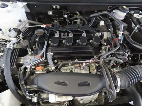 Certified 2025 Honda Accord SE image 38