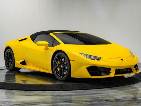 Used 2018 Lamborghini Huracan LP 580-2 image 40
