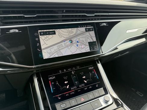 Used 2021 Audi Q7 2.0T Premium Plus AWD/4WD image 21