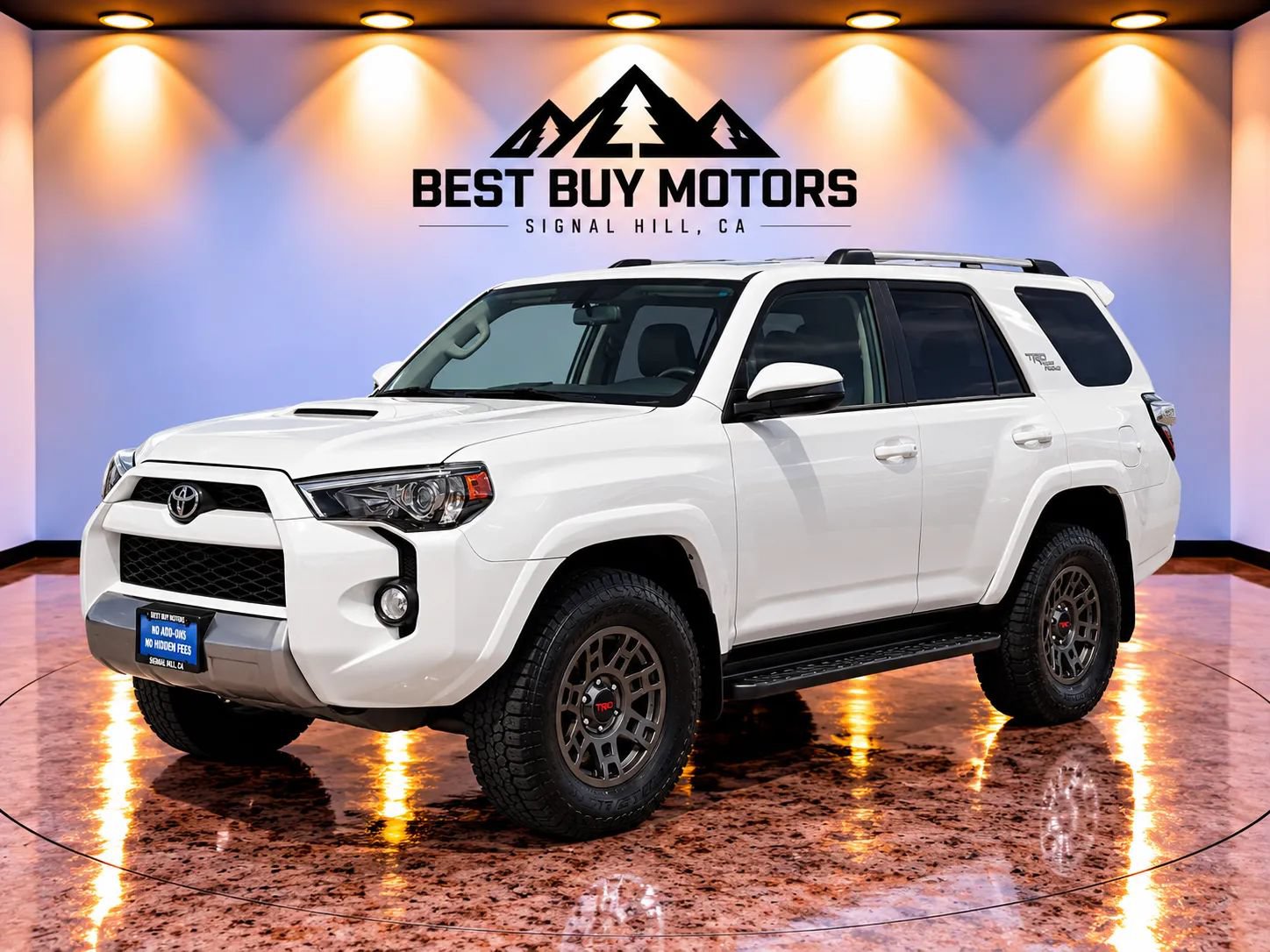 Used 2018 Toyota 4Runner TRD Off-Road AWD/4WD image 3