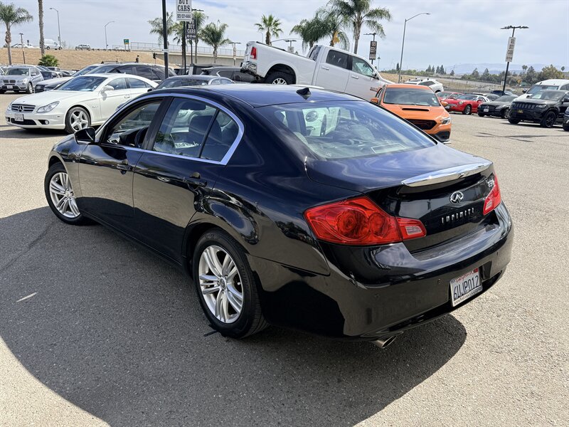 Used 2011 INFINITI G37 Journey w/ Premium Pkg RWD image 5
