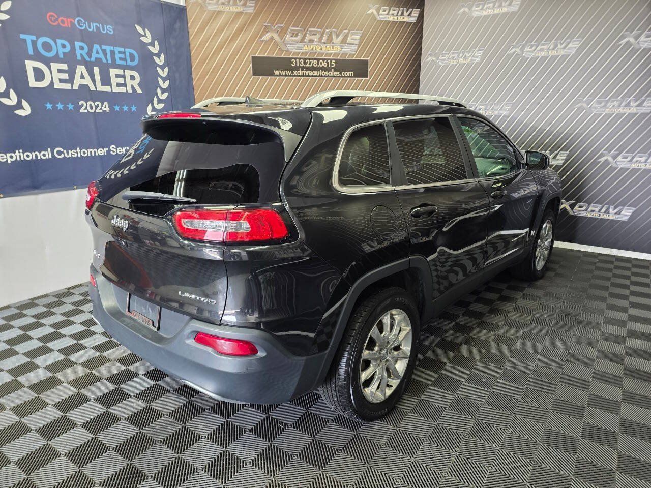 Used 2016 Jeep Cherokee Limited AWD/4WD image 17