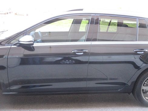 Used 2018 Volkswagen Golf SEL FWD image 48