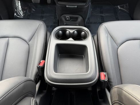 New 2026 Chrysler Pacifica Select w/ S Appearance Package image 29