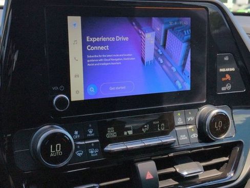 Used 2023 Toyota Highlander L FWD image 12