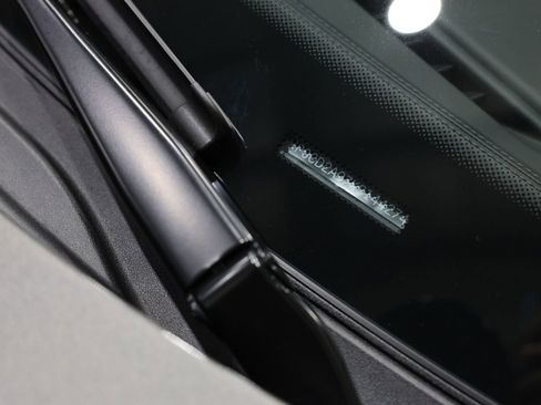 Used 2019 Porsche 911 Turbo S image 25