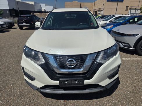 Used 2017 Nissan Rogue SV AWD/4WD image 8