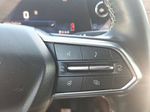 Used 2025 Chevrolet Equinox EV LT w/ Convenience Package FWD image 17