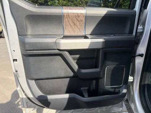 Used 2019 Ford F250 Lariat w/ Lariat Ultimate Package AWD/4WD image 15