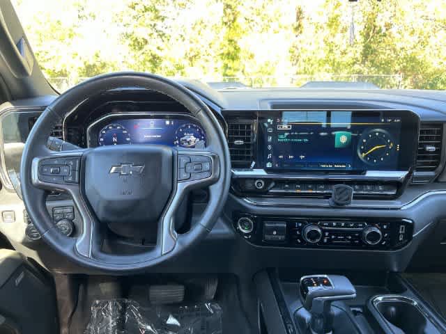 Used 2023 Chevrolet Silverado 1500 ZR2 w/ Technology Package AWD/4WD image 13