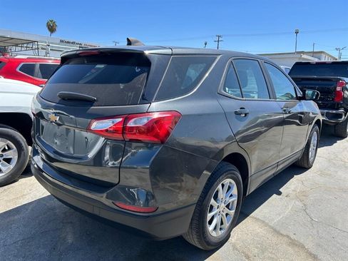 Used 2021 Chevrolet Equinox LS FWD image 5